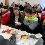 Wałbrzych. Ponad 100 osób na wigilii Caritas