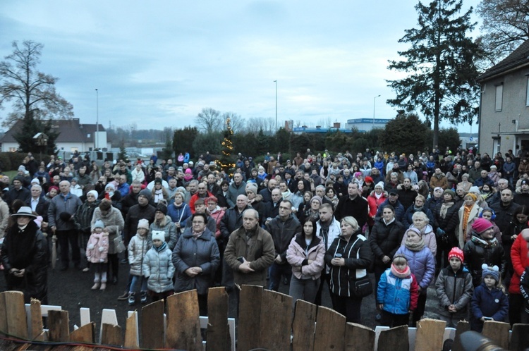 Kolędowanie w szczepanowickim Betlejem