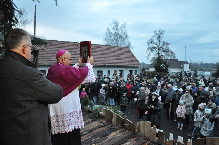 Kolędowanie w szczepanowickim Betlejem