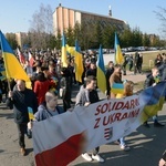 2022.03.02 - Marsz solidarności w Opocznie z napadniętą przez Rosję Ukrainą.