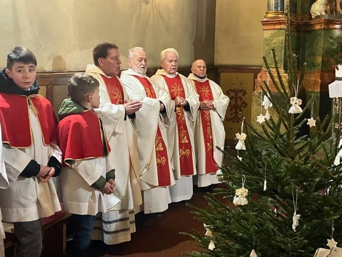 Odpust w parafii św. Jana Apostoła i Ewangelisty w Dziećmorowicach