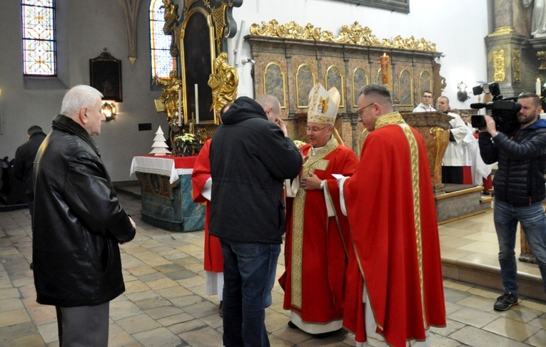 Pracujący za granicą przyjechali do Jemielnicy