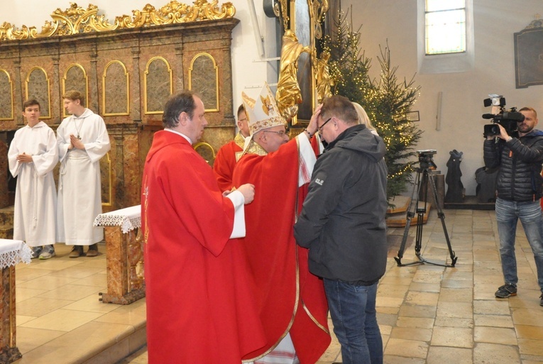 Pracujący za granicą przyjechali do Jemielnicy