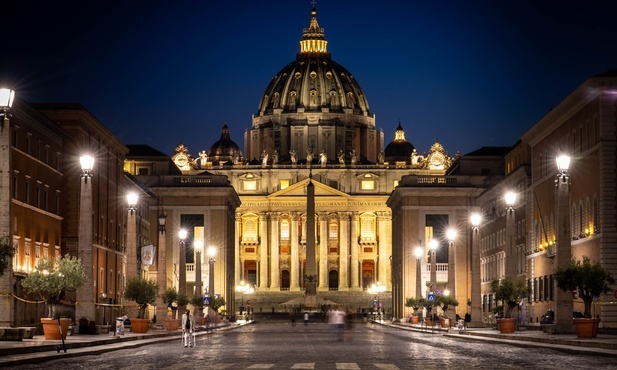 Watykan: Godziny niepokoju o emerytowanego papieża Benedykta XVI