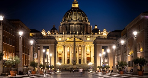 Watykan: Godziny niepokoju o emerytowanego papieża Benedykta XVI