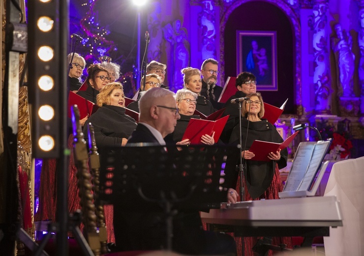 Charytatywny Koncert Bożonarodzeniowy, cz. 1