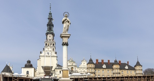 Na Jasnej Górze trwa zbiórka pieniędzy i sprzętu na rzecz pozbawionych prądu Ukraińców