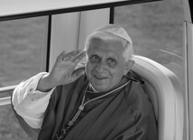 Bp Dajczak: Benedykt XVI był dla mnie jednym z ważniejszych przewodników po tajemnicach wiary