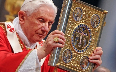 Duchowy testament Benedykta XVI: trwajcie mocni w wierze