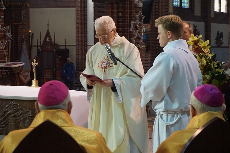 Dziękczynienie za posługę biskupa gliwickiego