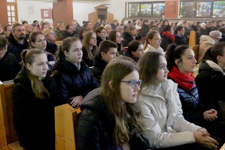 CUD - Cieszyńskie Uwielbienie Dekanalne z bł. Carlem Acutisem w Kalembicach