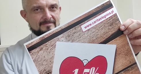 Caritas prosi o 1,5 %