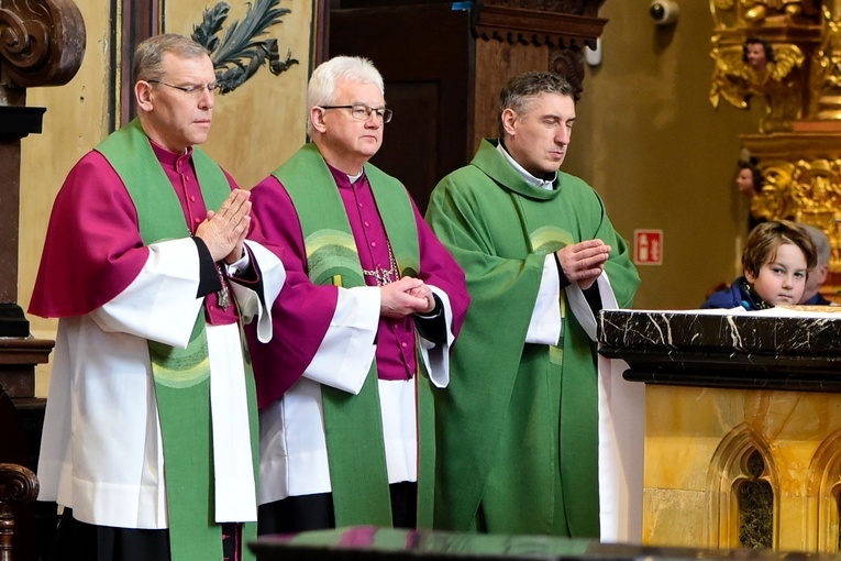 Frombork. Msza św. w 550. rocznicę urodzin Mikołaja Kopernika