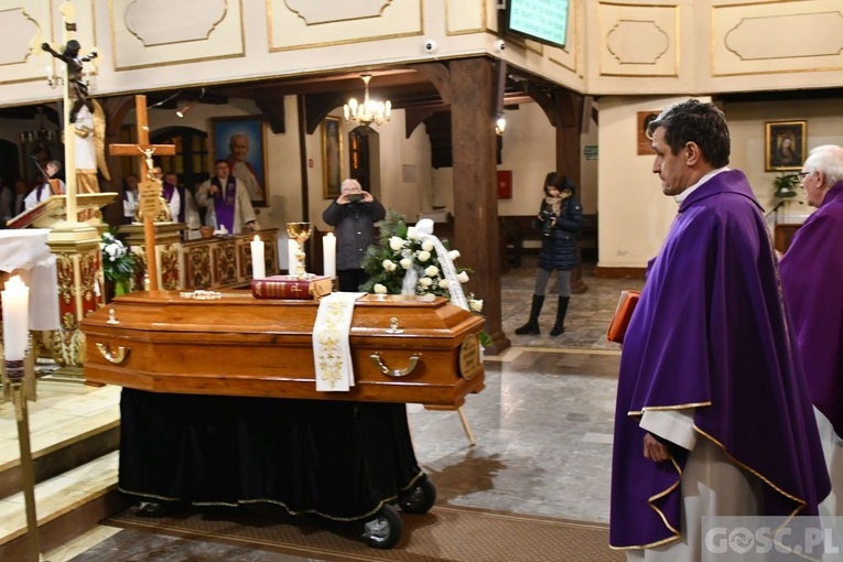 Zielonogórzanie pożegnali śp. ks. Mieczysława Dernia