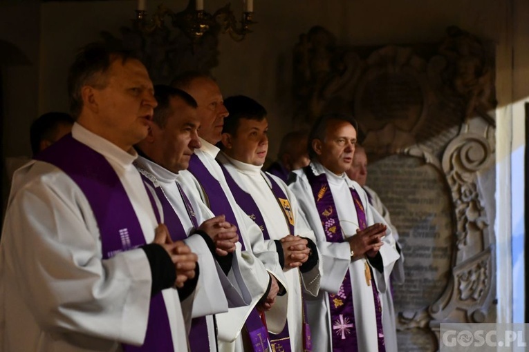 Zielonogórzanie pożegnali śp. ks. Mieczysława Dernia