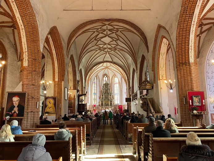Modlitwa za Ojczyznę i poświęcenie pomnika w Ośnie Lubuskim