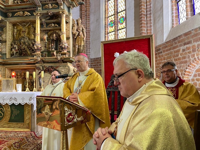 Modlitwa za Ojczyznę i poświęcenie pomnika w Ośnie Lubuskim