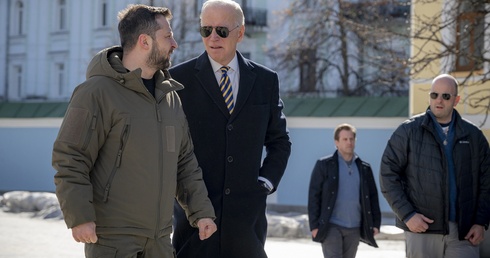 Tagesspiegel: Biden poleciał do Kijowa i Warszawy. Berlin, Paryż czy Londyn nie znajdują się na jego trasie