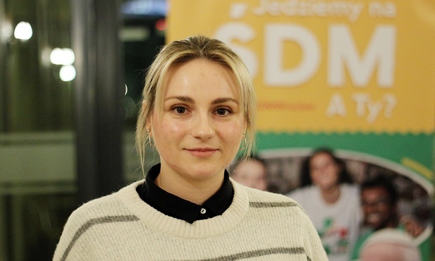Jedzie pomagać i umocnić się duchowo