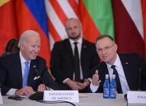 Prezydent Biden na szczycie B9: art. 5 Traktatu Północnoatlantyckiego jest świętym zobowiązaniem