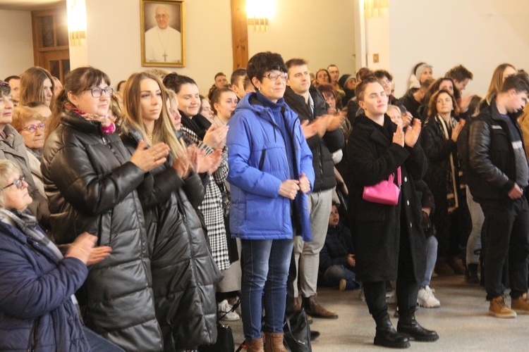 Modlitwa o uzdrowienie z udziałem Marcina Zielińskiego na Poczekajce