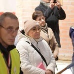 Głogów. Poświęcenie Drogi Krzyżowej i modlitwa o pokój na Ukrainie