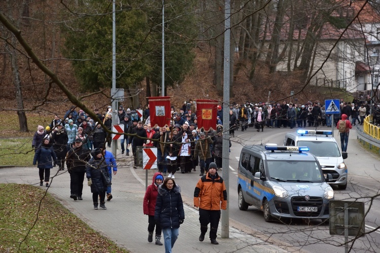 Wielkopostna Droga Krzyżowa w Wejherowie