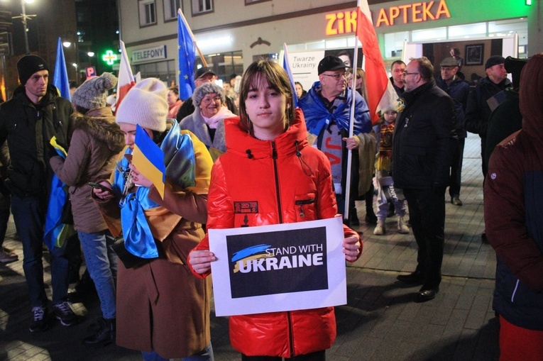 Wiec poparcia dla walczącej Ukrainy w 1. rocznicę rosyjskiej inwazji