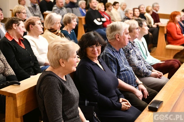 Rekolekcje dla parafialnych zespołów Caritas w Głogowie