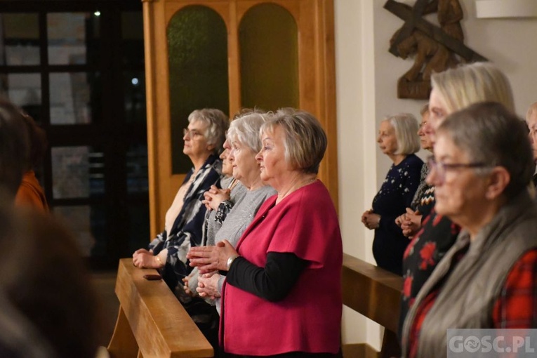 Rekolekcje dla parafialnych zespołów Caritas w Głogowie