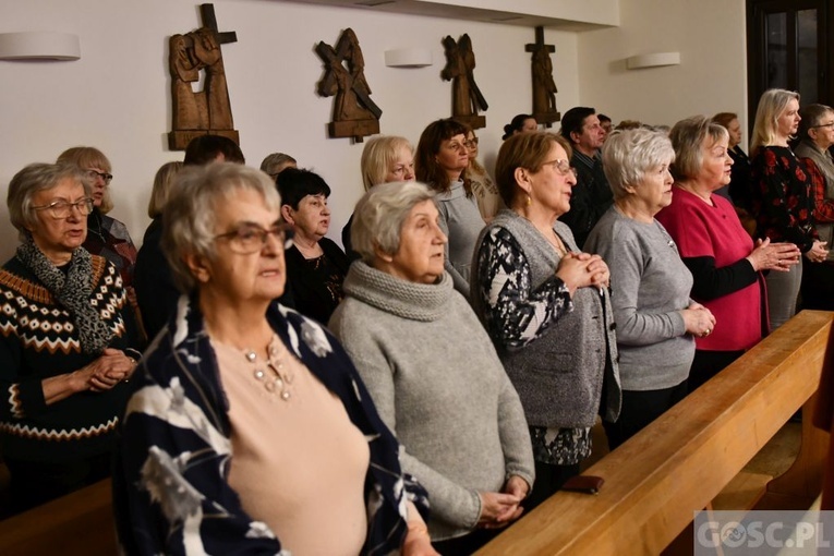 Rekolekcje dla parafialnych zespołów Caritas w Głogowie