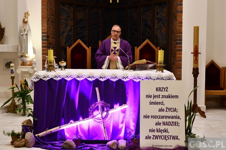 Rekolekcje dla parafialnych zespołów Caritas w Głogowie