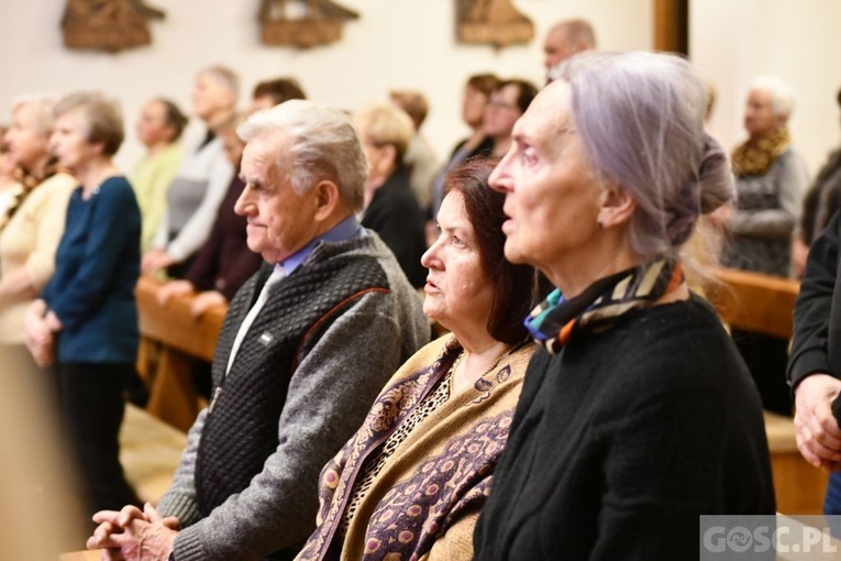 Rekolekcje dla parafialnych zespołów Caritas w Głogowie