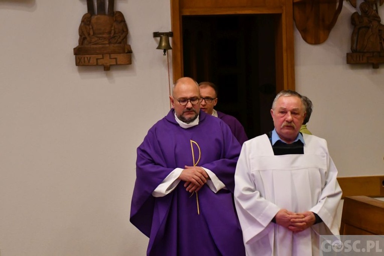 Rekolekcje dla parafialnych zespołów Caritas w Głogowie