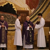 Pokutna pielgrzymka kapłanów do sanktuarium św. Jana Pawła II