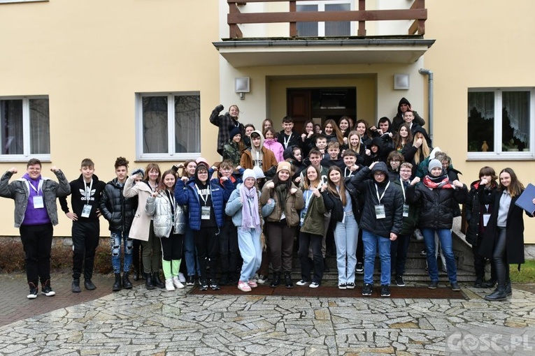 Akademia Dojrzewania dla młodzieży przygotowującej się do bierzmowania