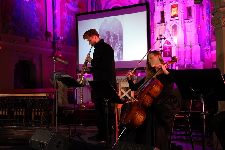 Koncert pasyjny w sulisławskim sanktuarium.