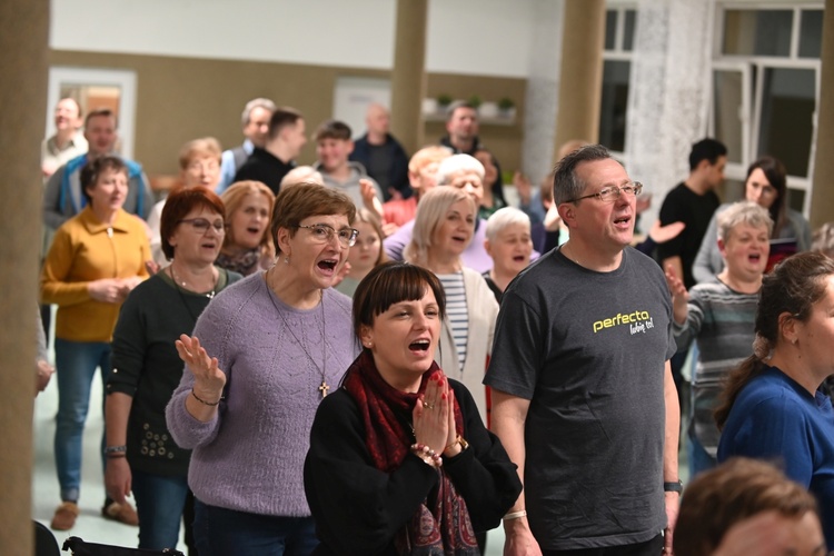 Mokrzeszów. Rekolekcje Odnowy w Duchu Świętym Diecezji Świdnickiej