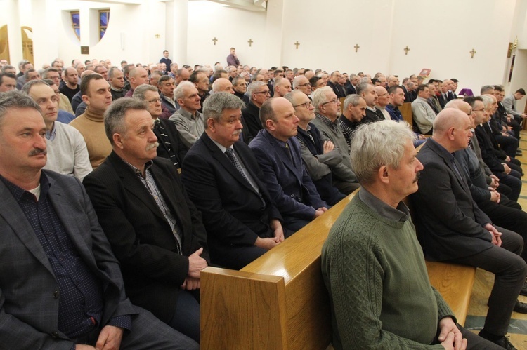 Tarnów. Nadzwyczajni szafarze w seminarium