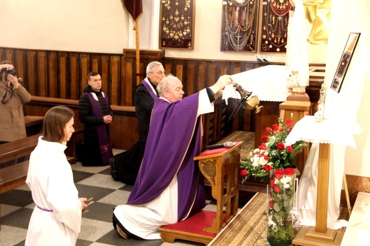 Iwkowa. Wprowadzenie relikwii św. Andrzeja Boboli