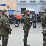 Dzierżoniów. Msza św. i uroczysta przysięga Wojsk Obrony Terytorialnej (WOT)