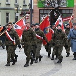 Dzierżoniów. Msza św. i uroczysta przysięga Wojsk Obrony Terytorialnej (WOT)