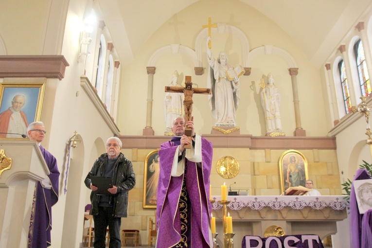 Zgorzelec. Niemiecki krzyż dla Polaków