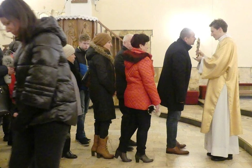 Relikwie świętych dzieci z Fatimy dotarły do bielskiej Wapienicy 