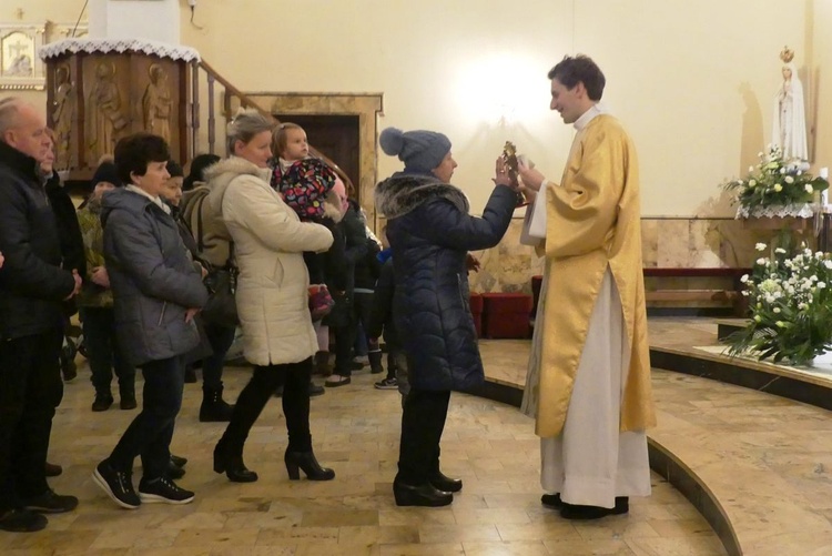 Relikwie świętych dzieci z Fatimy dotarły do bielskiej Wapienicy 