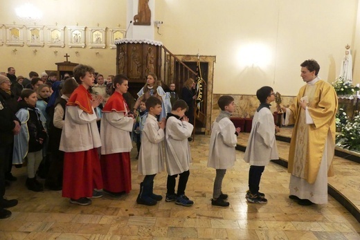 Relikwie świętych dzieci z Fatimy dotarły do bielskiej Wapienicy 