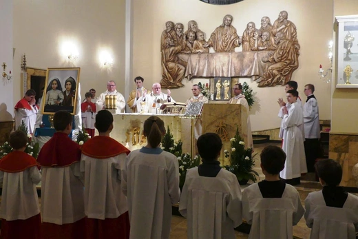 Relikwie świętych dzieci z Fatimy dotarły do bielskiej Wapienicy 