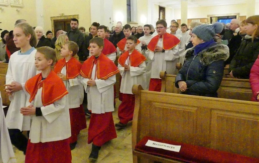 Relikwie świętych dzieci z Fatimy dotarły do bielskiej Wapienicy 