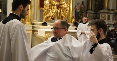 Obłóczyny w seminarium: Latajcie jak Piotr Żyła, wysoko!