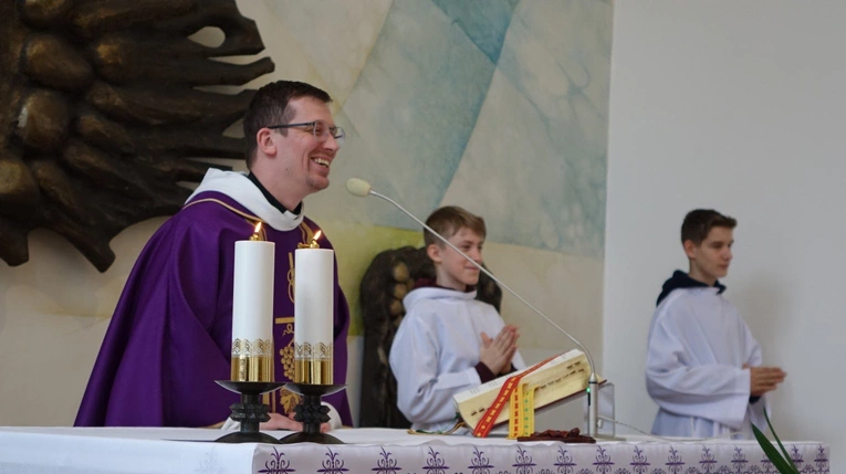 Pieszyce. Salezjanki chcą być "w kontakcie" z młodzieżą
